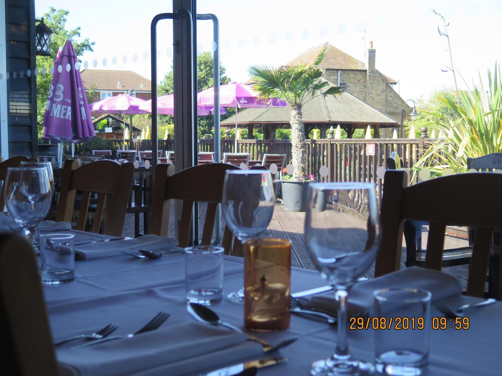 Oyster Fleet Hotel Canvey Island Exteriér fotografie